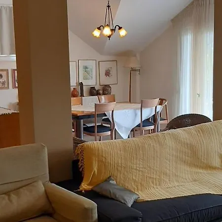 Διαμέρισμα Rosa's House Vromerí