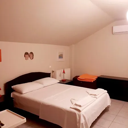 Rosa's House Διαμέρισμα Vromerí