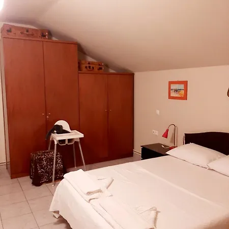 Rosa's House Διαμέρισμα Vromerí