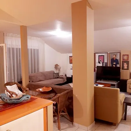 Διαμέρισμα Rosa's House